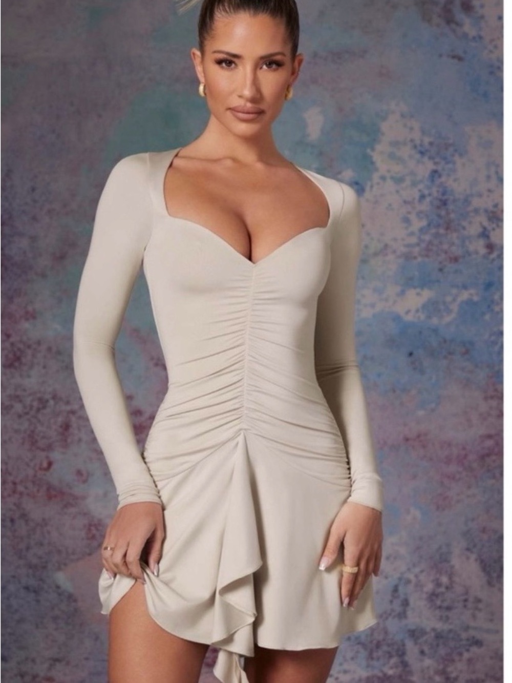 Oh Polly Long Sleeve
Waterfall Skirt Mini Dress in Stone- Size 0